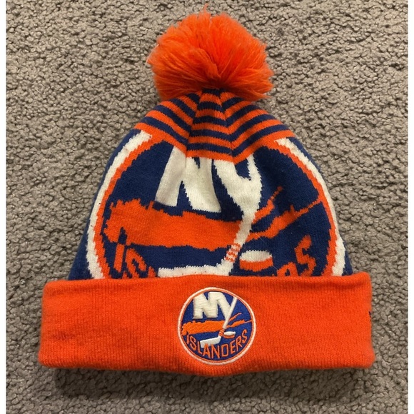 Vintage NHL New Era New York Islanders Hockey Knit Beanie Pom Pom Hat Cap Y2K - Picture 1 of 4